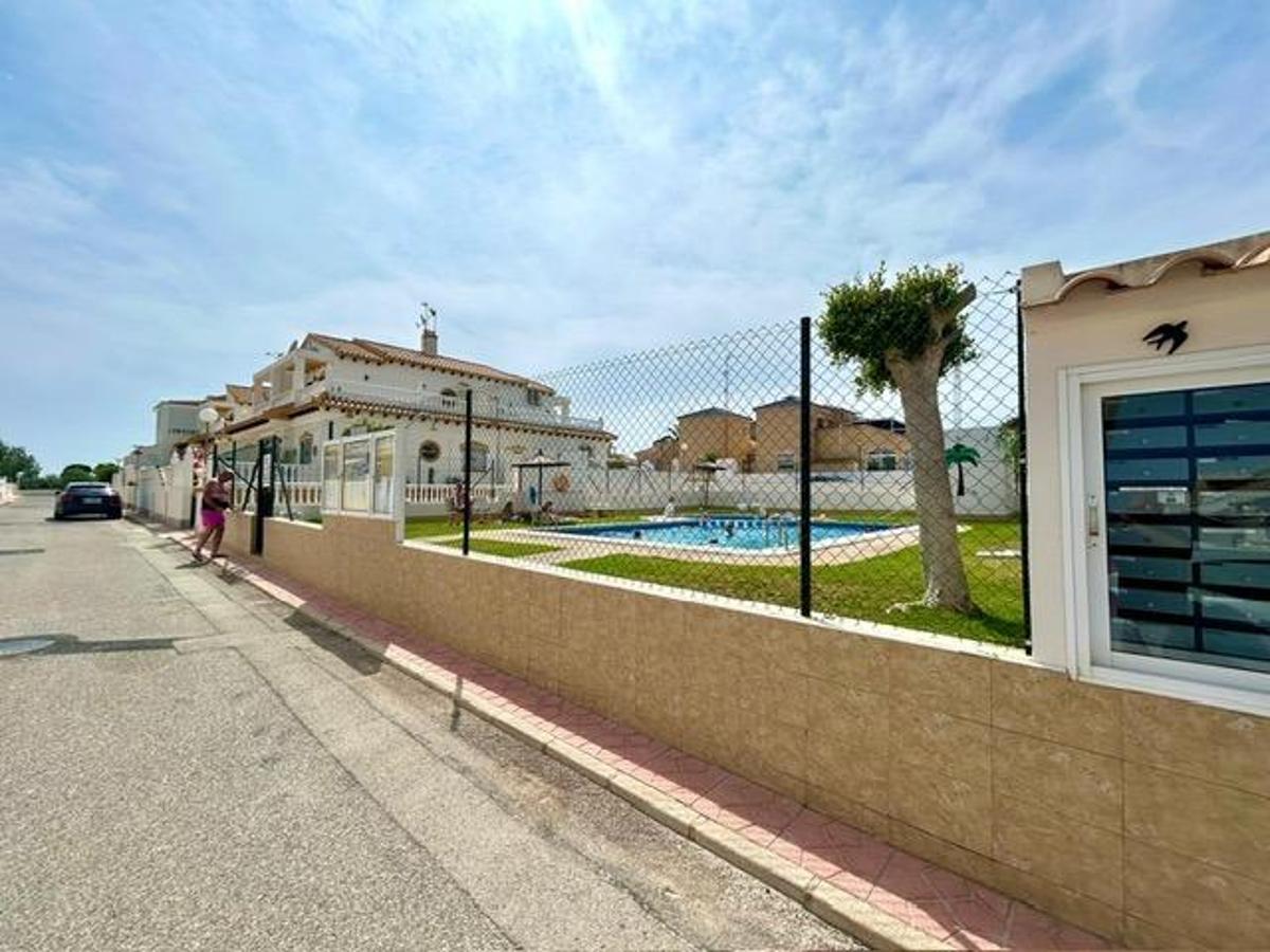 House in Orihuela, Alicante, Spain 3 bedrooms, 82 sq.m. No. 148943
