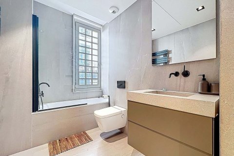 Apartamento en venta en Barcelona, España 2 dormitorios, 103 m2 No. 179334 - foto 12