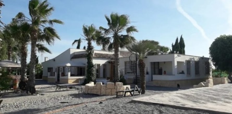 Villa La Matanza, Alicante, Spagna 7 camere da letto, 350 mq. N° 138960