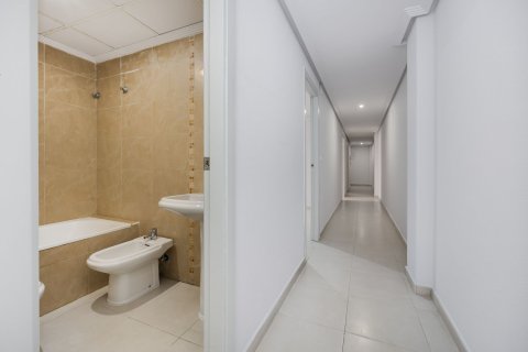 Продажа квартиры в Торревьеха, Аликанте, Испания 3 спальни, 92м2 №183416 - фото 27