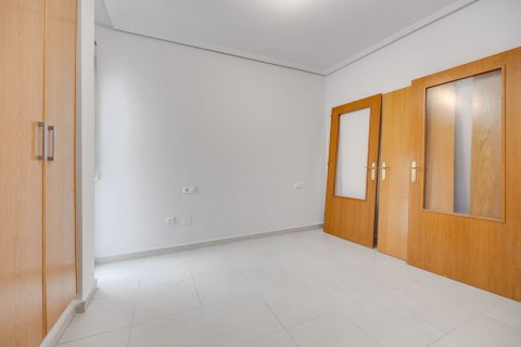 Продажа квартиры в Торревьеха, Аликанте, Испания 3 спальни, 92м2 №183416 - фото 16