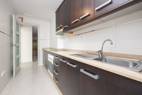 Продажа квартиры в Торревьеха, Аликанте, Испания 3 спальни, 92м2 №183416 - фото 2