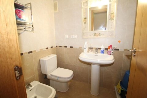 Продажа квартиры в Торревьеха, Аликанте, Испания 2 спальни, 75м2 №183415 - фото 15