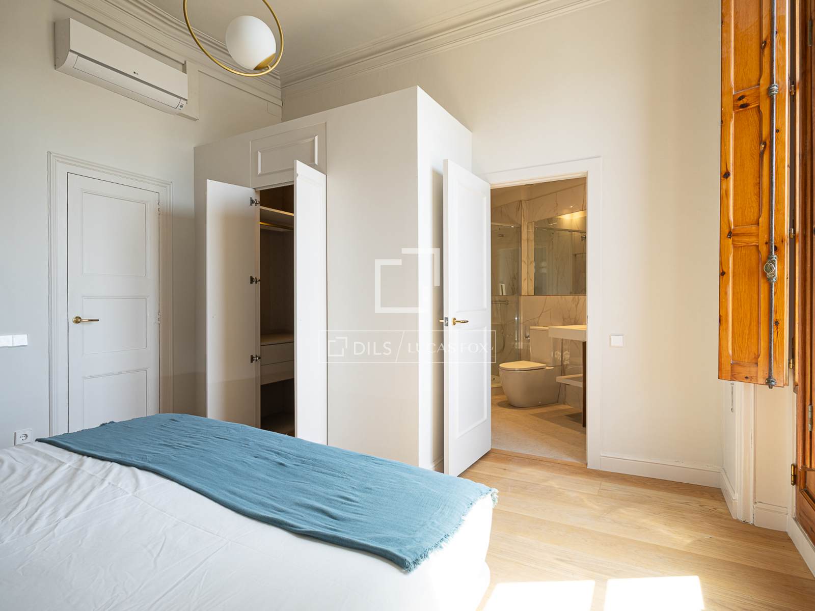 Apartment à Barcelona, Espagne 2 chambres, 88 m2 No. 166789