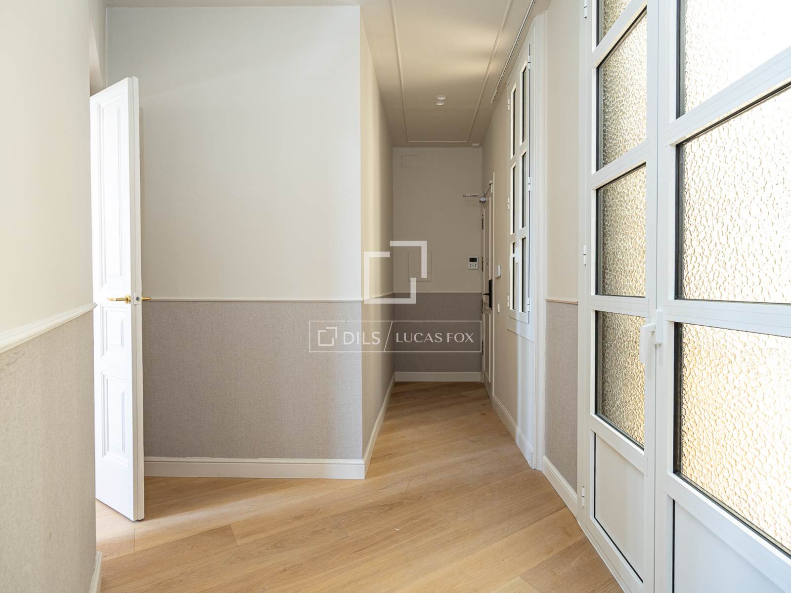 Apartment à Barcelona, Espagne 2 chambres, 88 m2 No. 166789