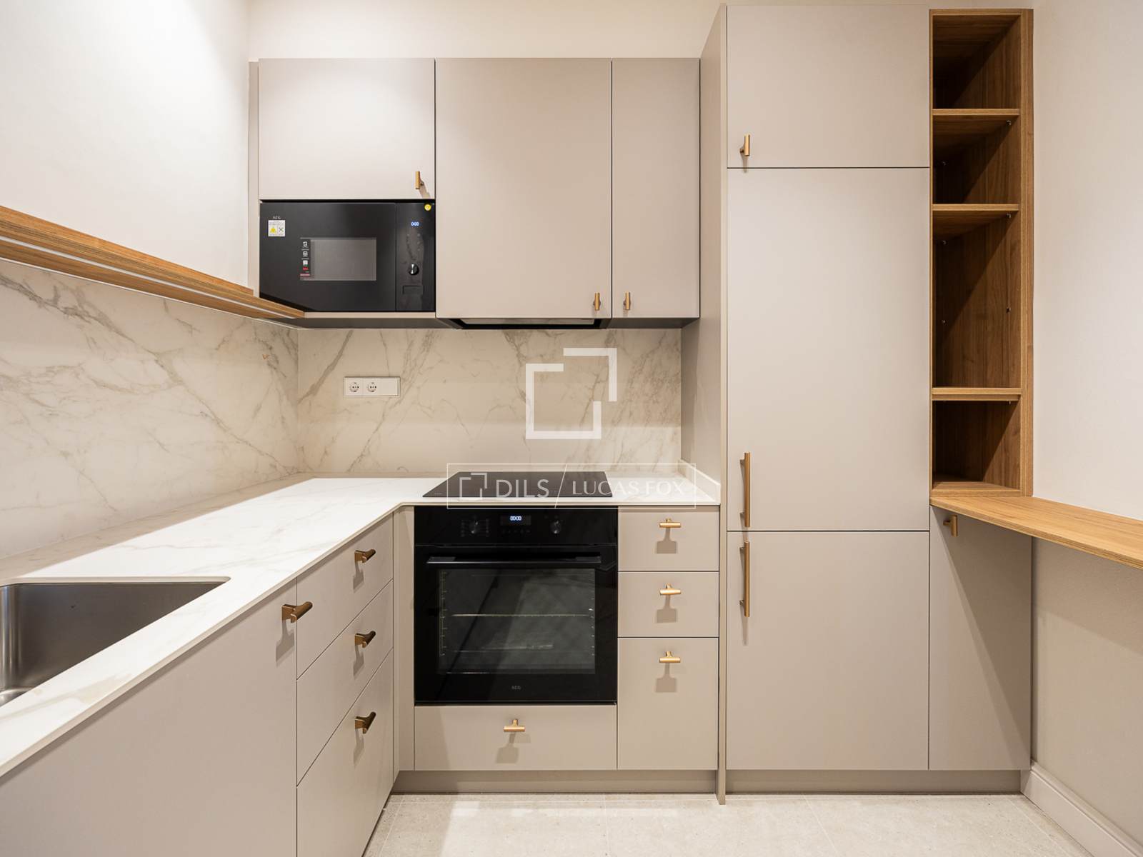 Apartment à Barcelona, Espagne 2 chambres, 88 m2 No. 166789