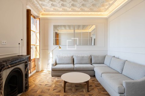Apartamento en venta en Barcelona, España 2 dormitorios, 88 m2 No. 166789 - foto 5