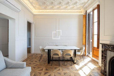 Apartamento en venta en Barcelona, España 2 dormitorios, 88 m2 No. 166789 - foto 14