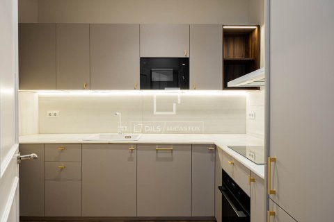 Apartamento en venta en Barcelona, España 2 dormitorios, 85 m2 No. 166788 - foto 12