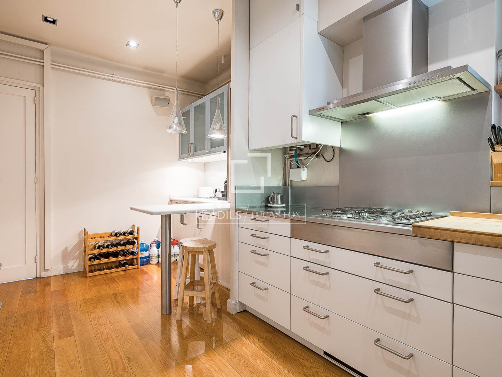 Apartamento en Barcelona, España 4 dormitorios, 170 m2 No. 166790