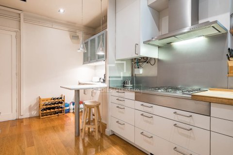 Huoneisto myytävänä Barcelona, Espanja, 4 makuuhuonetta, 170 m2 No. 166790 - kuva 21