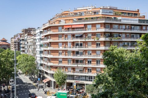 Huoneisto myytävänä Barcelona, Espanja, 4 makuuhuonetta, 170 m2 No. 166790 - kuva 17