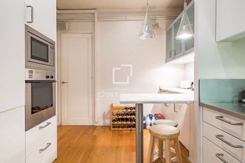 Huoneisto myytävänä Barcelona, Espanja, 4 makuuhuonetta, 170 m2 No. 166790 - kuva 22