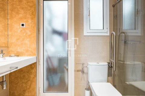 Huoneisto myytävänä Barcelona, Espanja, 4 makuuhuonetta, 170 m2 No. 166790 - kuva 27