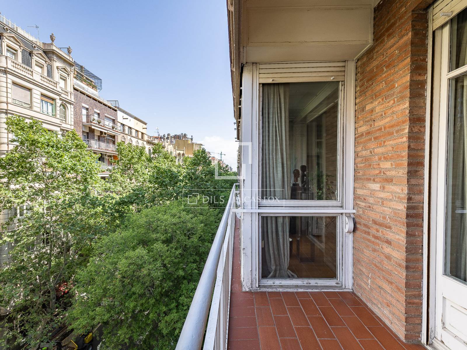 Apartamento en Barcelona, España 4 dormitorios, 170 m2 No. 166790