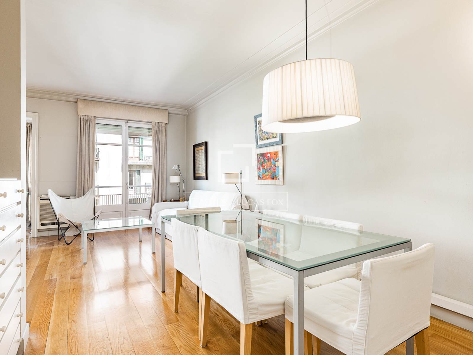 Apartamento en Barcelona, España 4 dormitorios, 170 m2 No. 166790
