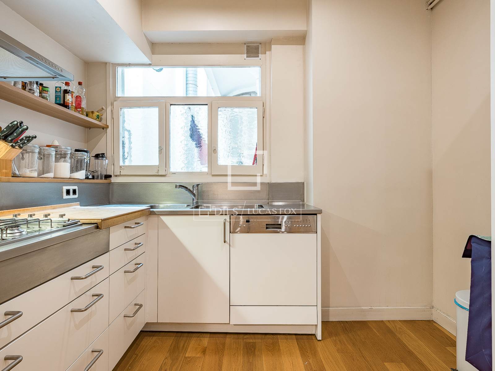 Apartamento en Barcelona, España 4 dormitorios, 170 m2 No. 166790