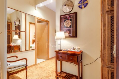 Huoneisto myytävänä Barcelona, Espanja, 3 makuuhuonetta, 87 m2 No. 166791 - kuva 26