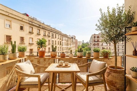 Apartamento en venta en Barcelona, España 3 dormitorios, 87 m2 No. 166791 - foto 29