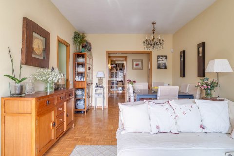 Huoneisto myytävänä Barcelona, Espanja, 3 makuuhuonetta, 87 m2 No. 166791 - kuva 7