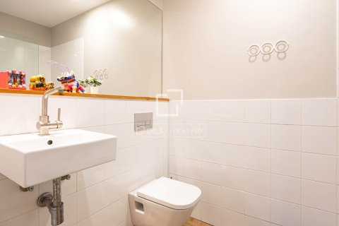 Huoneisto myytävänä Barcelona, Espanja, 1 makuuhuone, 163 m2 No. 166786 - kuva 20