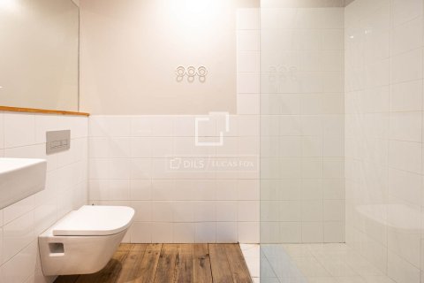 Huoneisto myytävänä Barcelona, Espanja, 1 makuuhuone, 163 m2 No. 166786 - kuva 19