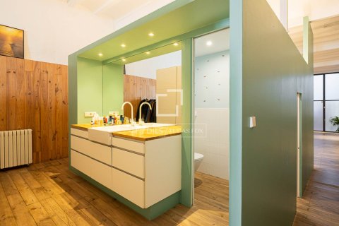 Huoneisto myytävänä Barcelona, Espanja, 1 makuuhuone, 163 m2 No. 166786 - kuva 15