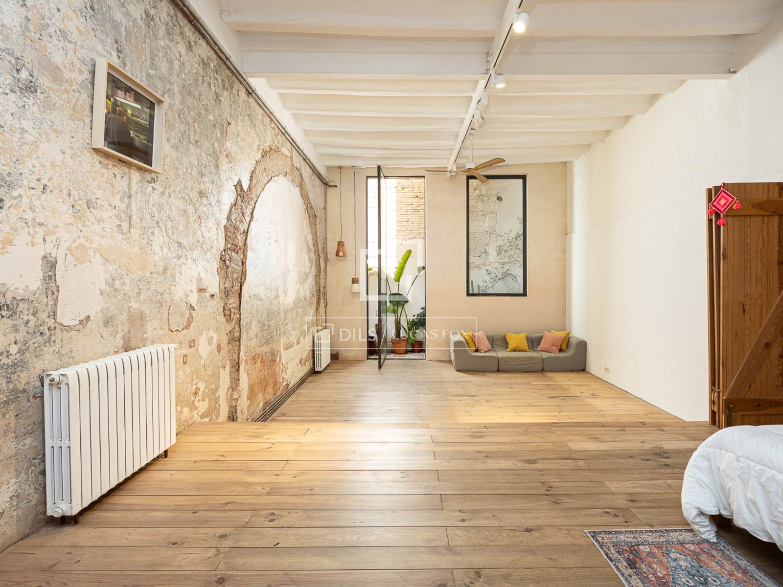 Apartamento en Barcelona, España 1 dormitorio, 163 m2 No. 166786