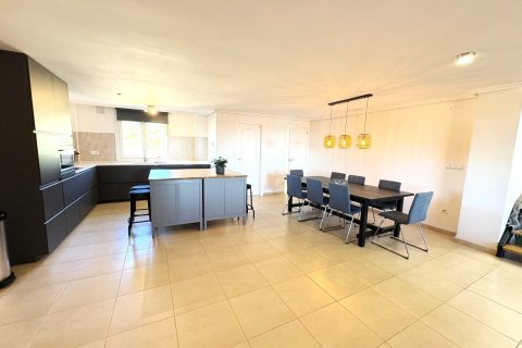 Apartment for sale in Murcia, Spain 3 bedrooms,  No. 166240 - photo 4