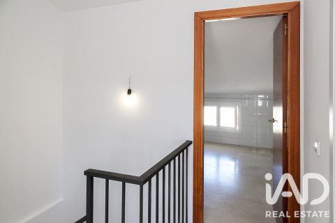 Duplex à vendre à Arenys de Munt, Barcelona, Espagne, 4 chambres, 129 m2 No. 188131 - photo 16