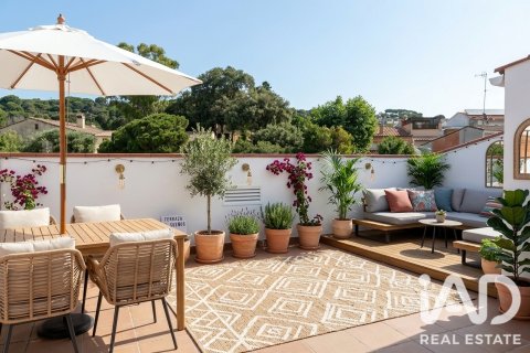 Duplex à Arenys de Munt, Barcelona, Espagne 4 chambres, 129 m2 No. 188131