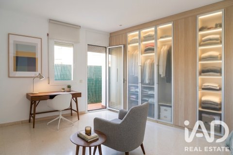 Duplex à vendre à Arenys de Munt, Barcelona, Espagne, 4 chambres, 129 m2 No. 188131 - photo 10