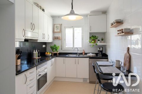 Duplex à vendre à Arenys de Munt, Barcelona, Espagne, 4 chambres, 129 m2 No. 188131 - photo 5