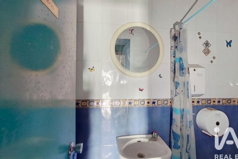 Продажа коммерческой недвижимости в Торредембарра, Таррагона, Испания 2 спальни, 60м2 №188132 - фото 23