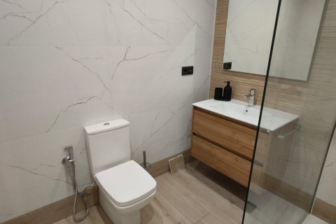 Apartment à vendre à Valladolid, Espagne, 3 chambres, 122 m2 No. 188135 - photo 16