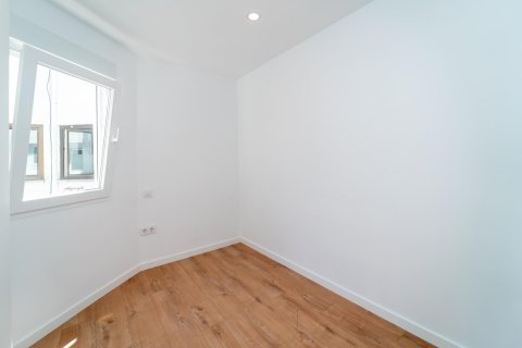 Apartment for sale in Madrid, Spain 4 bedrooms, 211 sq.m. No. 165233 - photo 27