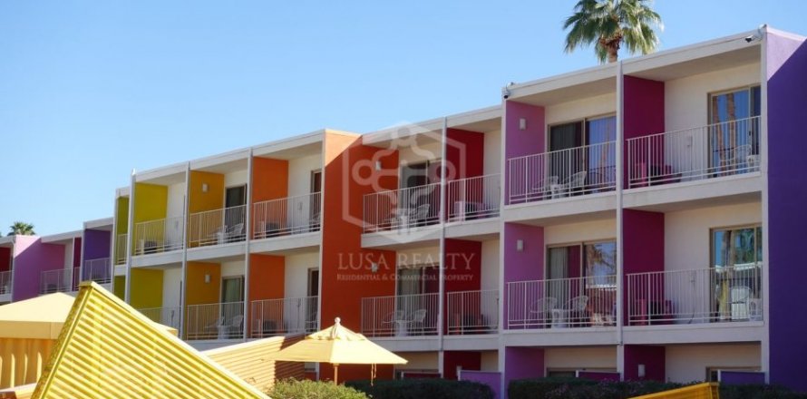 Lokal usługowy Calafell, Tarragona, Hiszpania 34 sypialnie, 1597 mkw. nr 111014