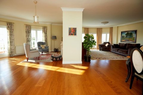 Villa for sale in Rojales, Alicante, Spain 5 bedrooms, 379 sq.m. No. 155913 - photo 3