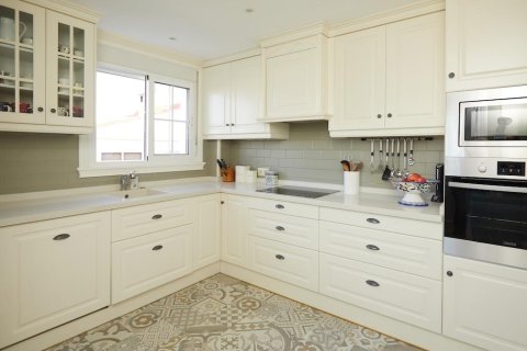 Villa for sale in Rojales, Alicante, Spain 5 bedrooms, 379 sq.m. No. 155913 - photo 16