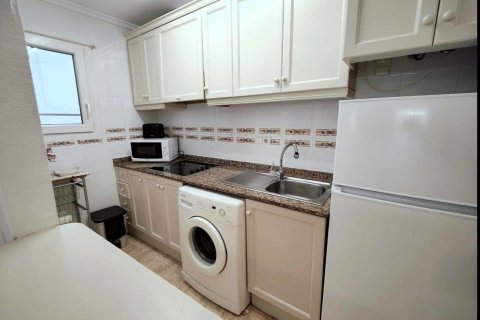 Apartment for sale in Torrevieja, Alicante, Spain 2 bedrooms, 59 sq.m. No. 155909 - photo 4