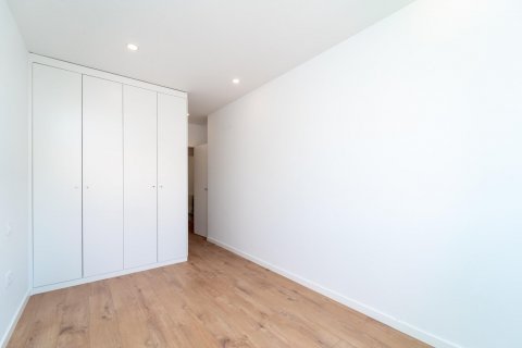 Apartment for sale Madrid, Spain 4 bedrooms, 211 sq.m. No. 116813 - photo 12