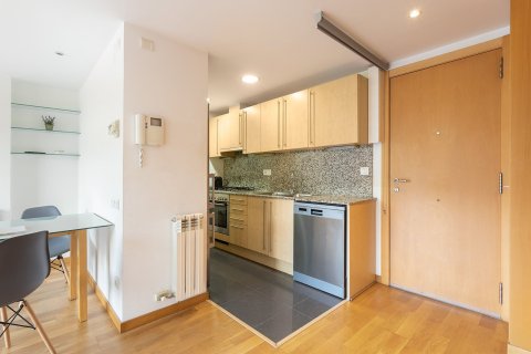 Apartment à vendre Barcelona, Espagne, 2 chambres, 86 m2 No. 133466 - photo 13