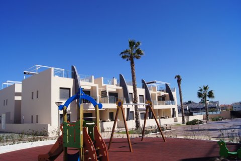 Apartment à vendre à Pilar de la Horadada, Alicante, Espagne, 2 chambres,  No. 160956 - photo 8