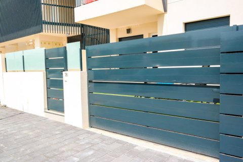 Apartment à vendre à Pilar de la Horadada, Alicante, Espagne, 2 chambres,  No. 160956 - photo 11