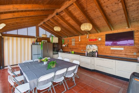 Finca till salu i Albatera, Alicante, Spanien 5 sovrum, 237 kvm. Nr. 160958 - foto 27