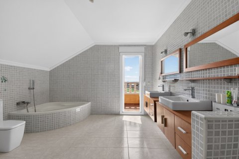 Finca till salu i Albatera, Alicante, Spanien 5 sovrum, 237 kvm. Nr. 160958 - foto 20