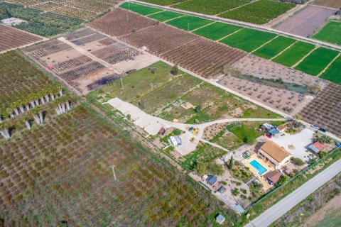 Finca till salu i Albatera, Alicante, Spanien 5 sovrum, 237 kvm. Nr. 160958 - foto 3