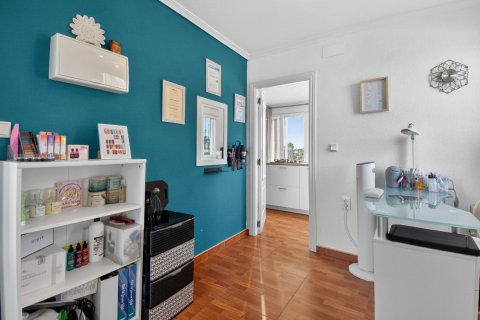 Finca till salu i Albatera, Alicante, Spanien 5 sovrum, 237 kvm. Nr. 160958 - foto 14