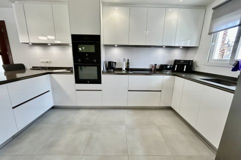 Villa pārdošanā Cabo Roig, Alicante, Spānijā 6 istabas, 344 m2 Nr. 160959 - attēls 11