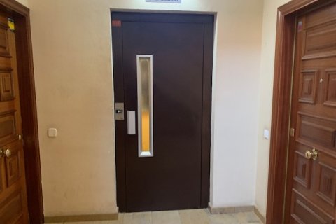 Apartamento en venta en Terrassa, Barcelona, España 1 dormitorio, 87 m2 No. 167149 - foto 13